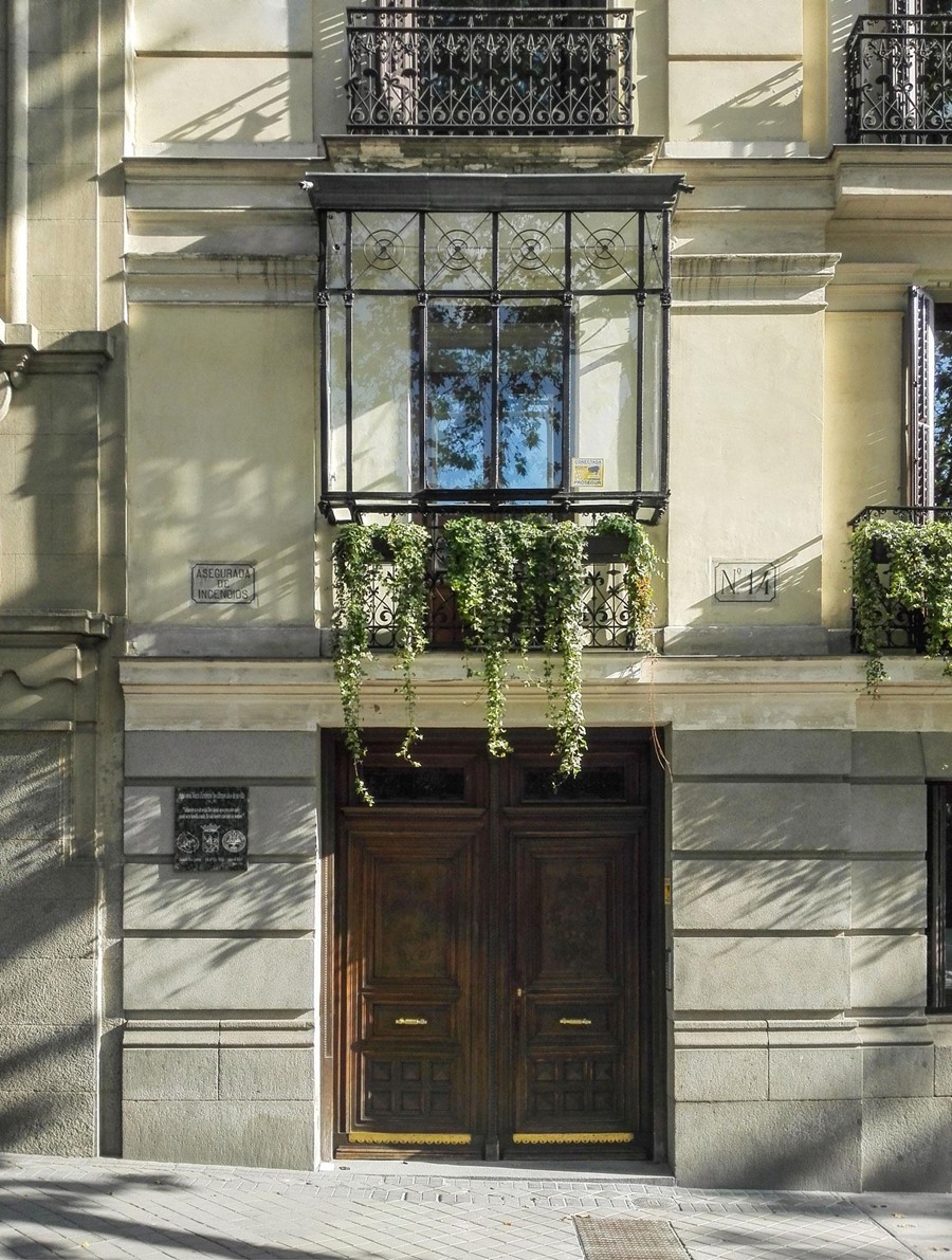 EDIFICIO C/ANTONIO MAURA 14