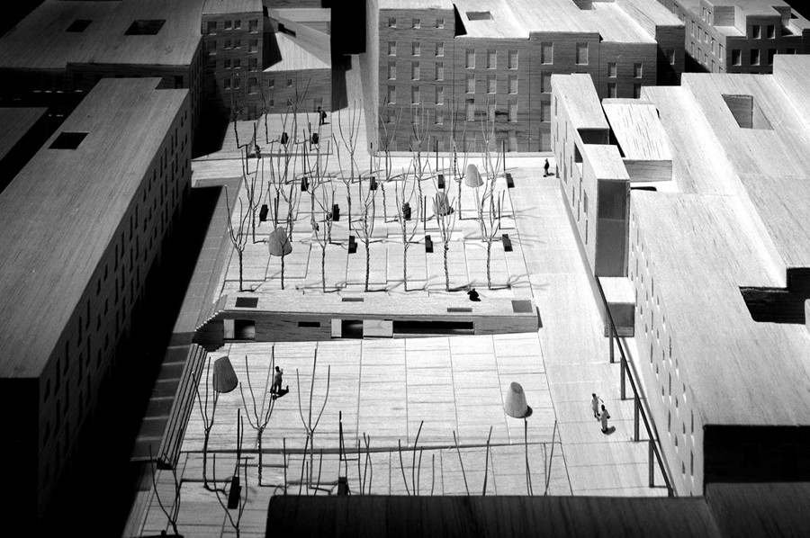 URBANIZACIÓN Y APARCAMIENTO SUB. PLAZA CABESTREROS