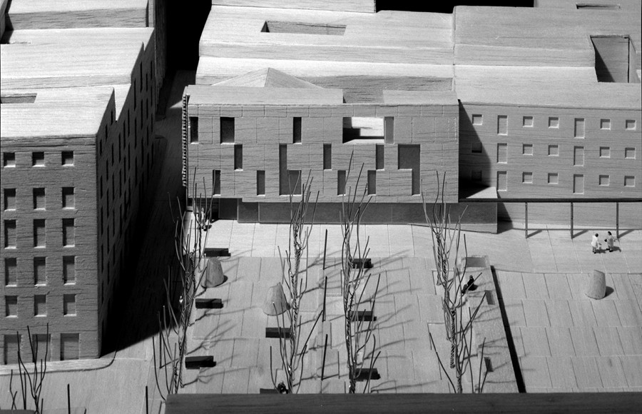 URBANIZACIÓN Y APARCAMIENTO SUB. PLAZA CABESTREROS