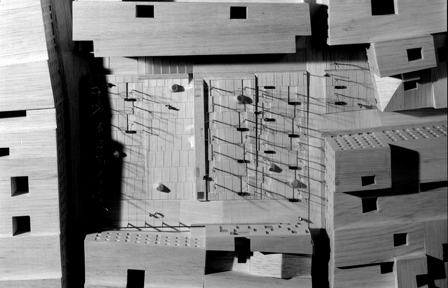 URBANIZACIÓN Y APARCAMIENTO SUB. PLAZA CABESTREROS