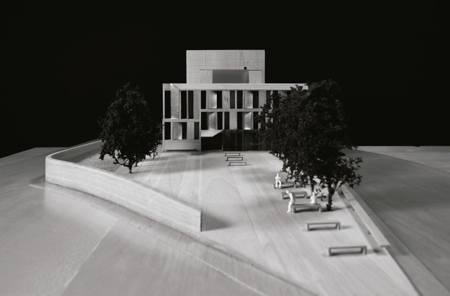 TEATRO Y EDIFICIO USOS MÚLTIPLES 