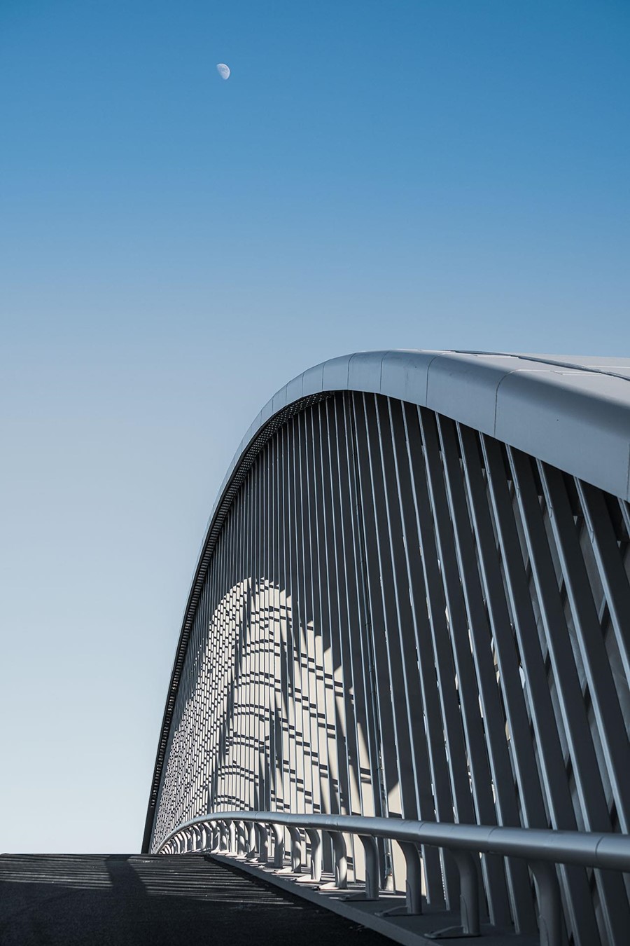 PUENTE SINGULAR ENTRE VALDEBEBAS Y LA T4   