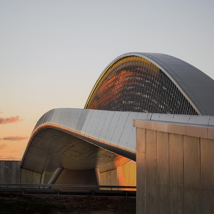 PUENTE SINGULAR ENTRE VALDEBEBAS Y LA T4   