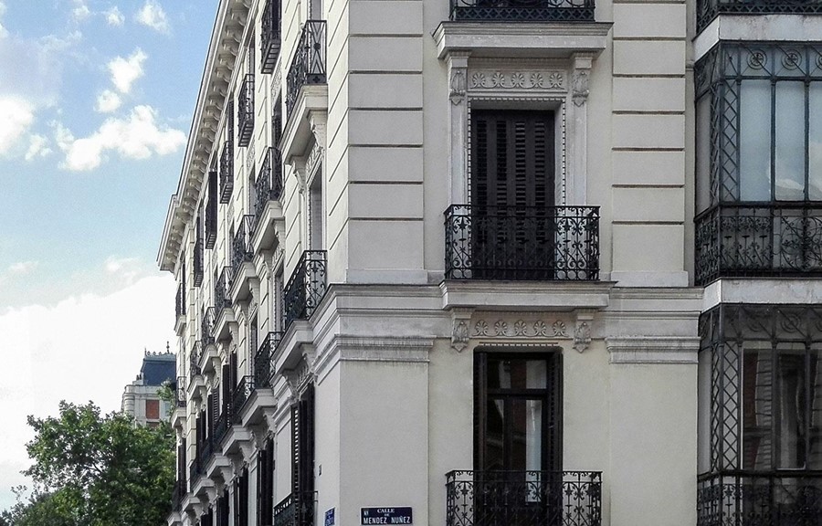 EDIFICIO C/ANTONIO MAURA 14
