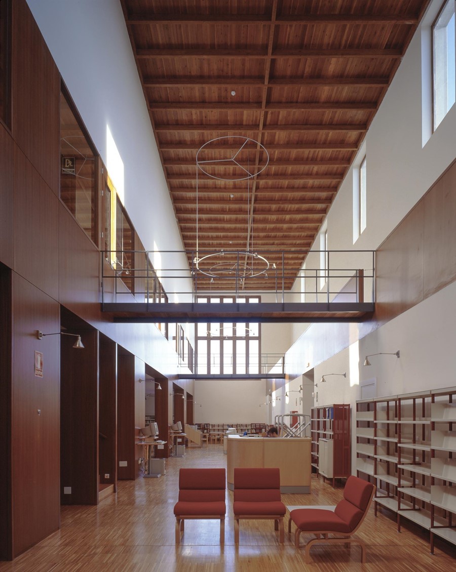 BIBLIOTECA Y ESCUELA DE MÚSICA