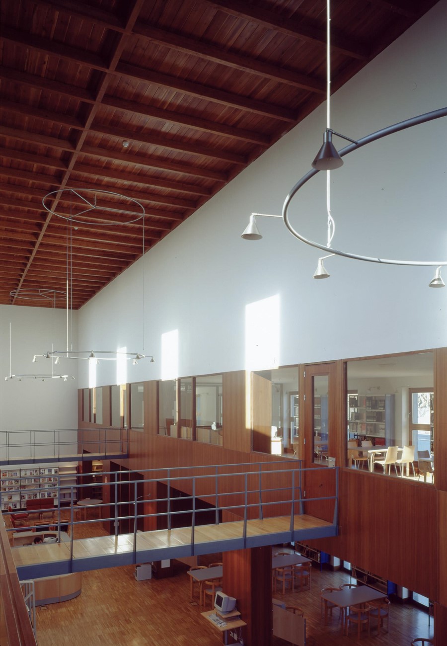 BIBLIOTECA Y ESCUELA DE MÚSICA