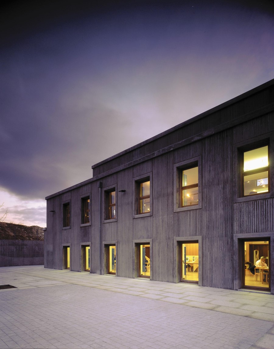 BIBLIOTECA Y ESCUELA DE MÚSICA