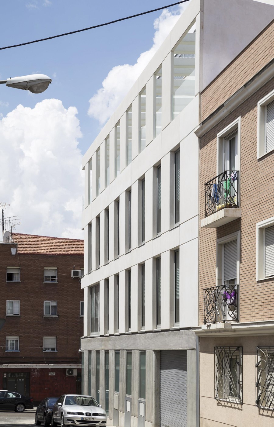 EDIFICIO USO TERCIARIO