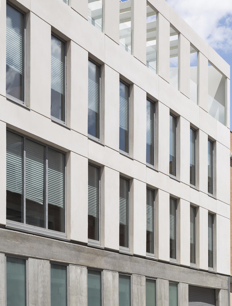 EDIFICIO USO TERCIARIO