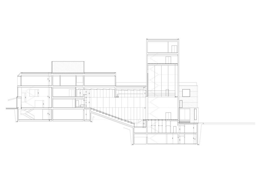 TEATRO Y EDIFICIO USOS MÚLTIPLES 